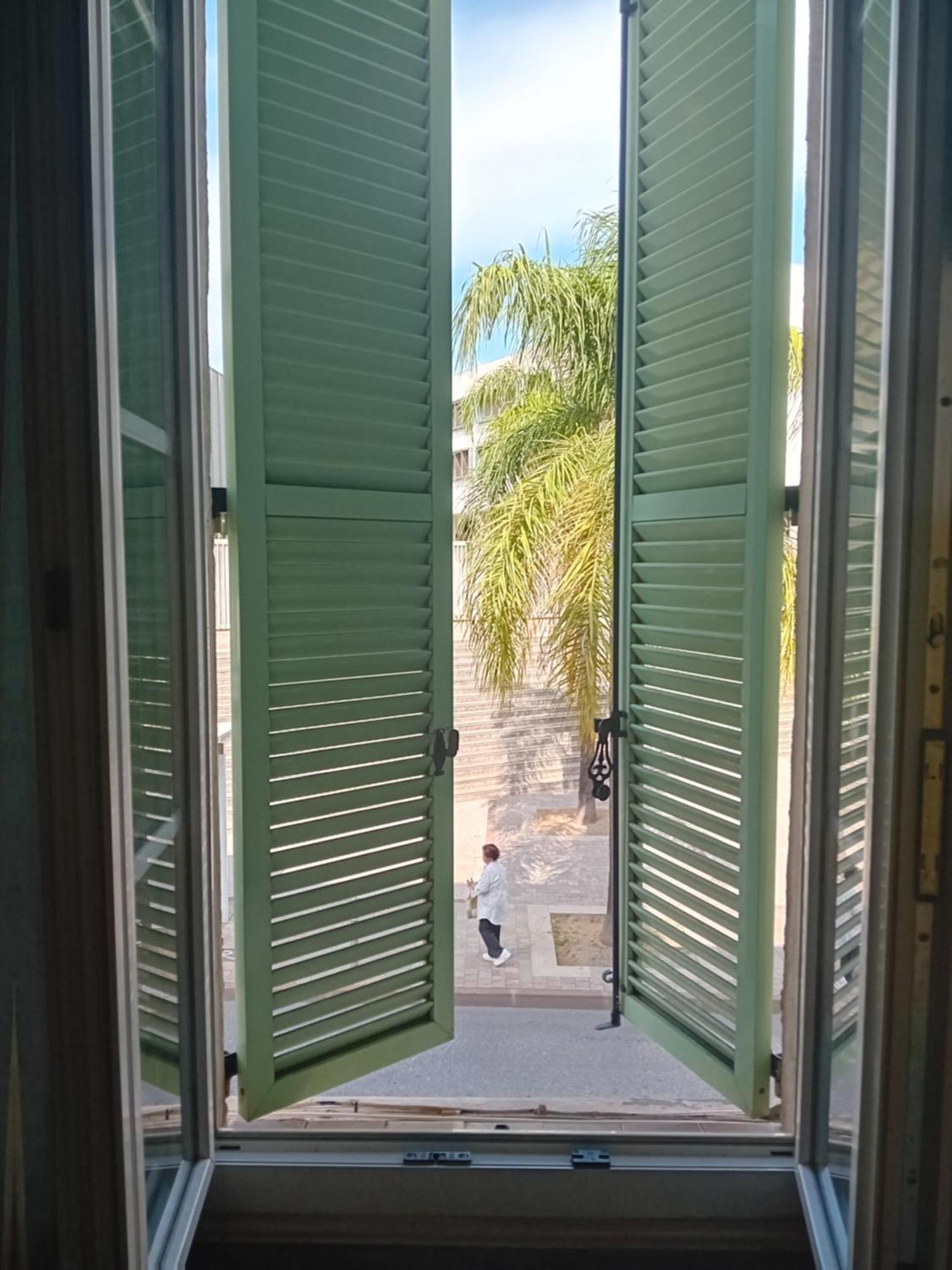 Private Room Full Furnished In Cannes Esterno foto